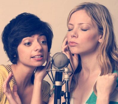 Kate Micucci y la «Canción para Bernadette» de Howard