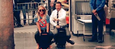 Kaley Cuoco vs. Jimmy Kimmel: Suicase Race