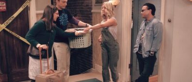 ¿Por qué Leonard y Penny deben vivir en el departamento de Sheldon?