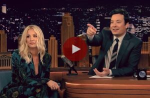 Kaley Cuoco canta el tema central de The Big Bang Theory