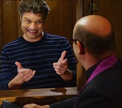 «Living Biblically» —Viviendo según la Biblia— de Johnny Galecki, apuesta a lo seguro, aunque quizás no sea tan divertida