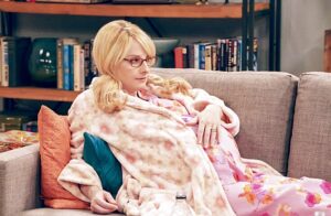 Glamour | Reseña de 11×16: Bernadette da a luz un niño (y entrevista a Steve Holland)