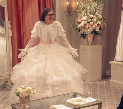 Mayim Bialik no está segura sobre cuánto le gustó usar un vestido de novia en The Big Bang Theory