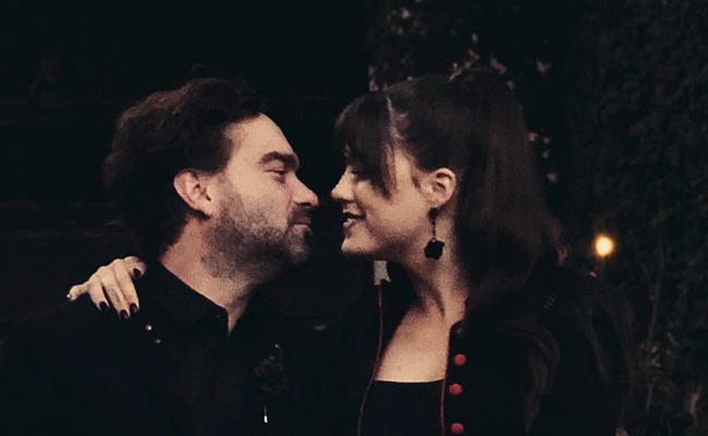 Johnny Galecki comparte una dulce foto de una «increíble» cita con su nueva novia