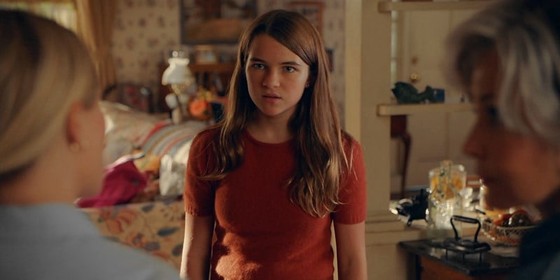 Young Sheldon 6x04 Missy entre Mandy y Meemaw