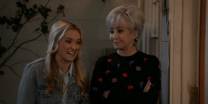 Georgie y Mandy 1x14, algo emocionante, Mandy y Meemaw